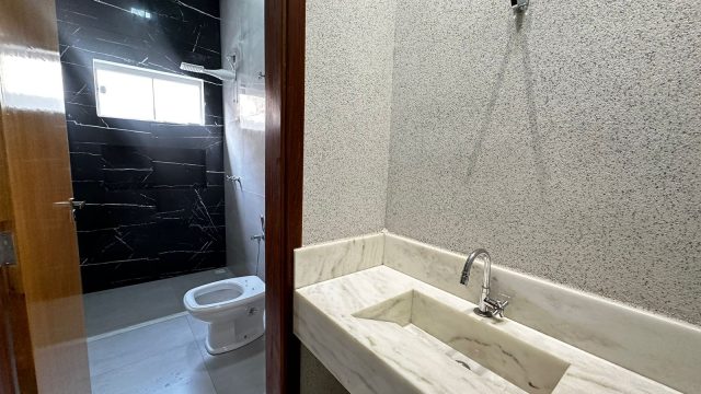 Vende-se Linda Casa no bairro Belvedere na cidade de Patrocínio.