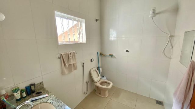 Vende-se Casa no bairro Santo Antônio na cidade de Patrocínio.