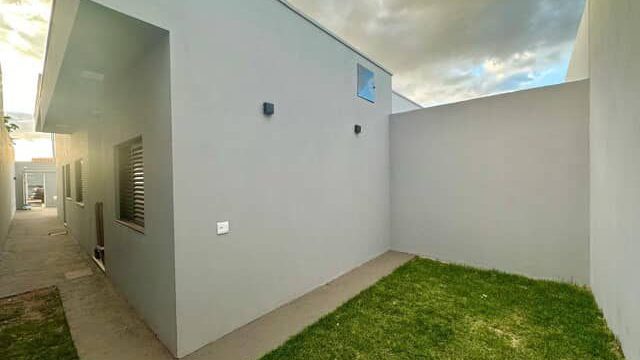 Vende-se casa no Dona Diva